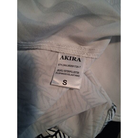 Akira Button Down Top Fringe Open Back Small Floral Zebra Black & White NWT - Picture 7 of 8